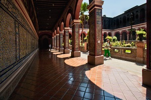 corredores do convento (reprodução de foto da Internet)