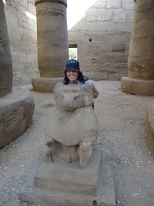 fazendo graça em Karnak