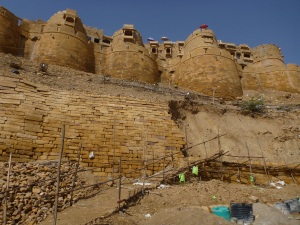 restauração nas muralhas do forte