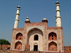 portão principal da Tumba de Akbar (reprodução de foto da Internet)